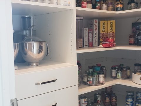 Advantages of Using Unused Space in Your House For a Custom Walk-In Pantry - Featured Image