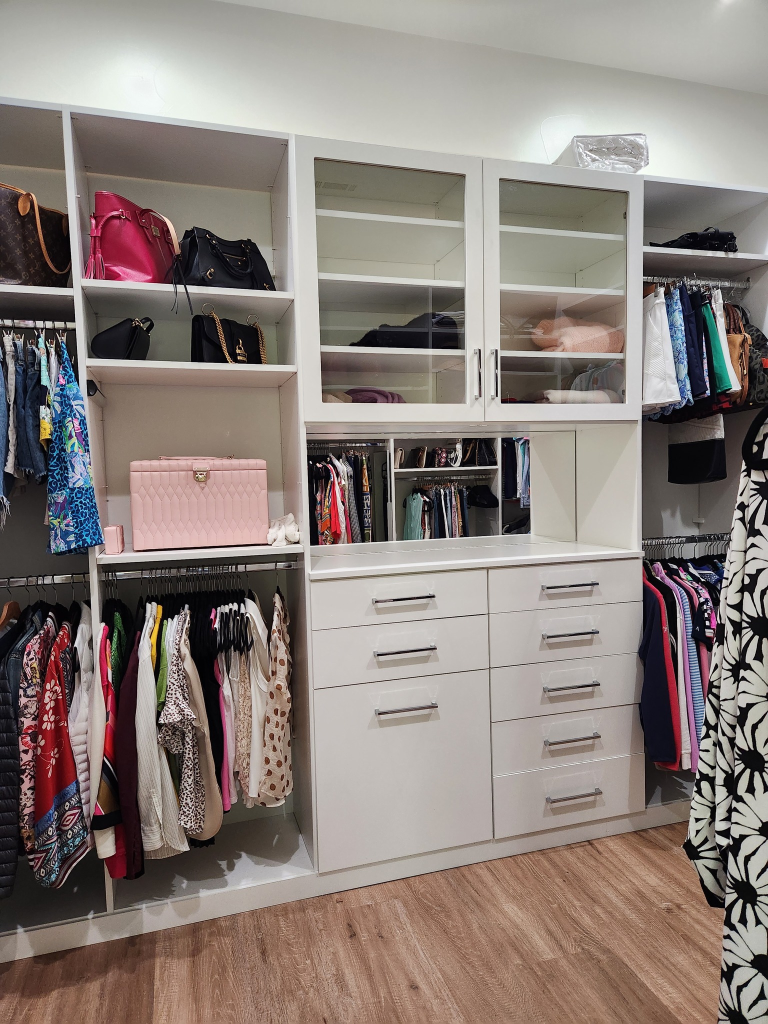 Luxurious Solutions for Small Closet Storage in Greater Palm Springs Homes - Featured Image
