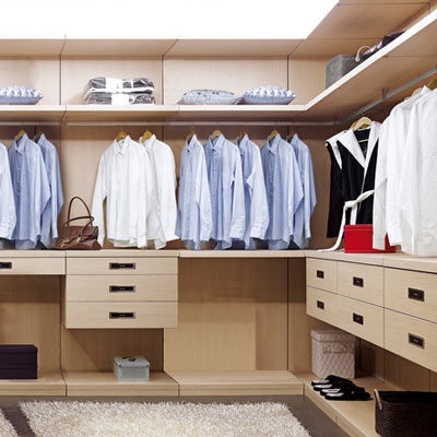Turn Your Walk-In Closet Into A Boutique - Featured Image