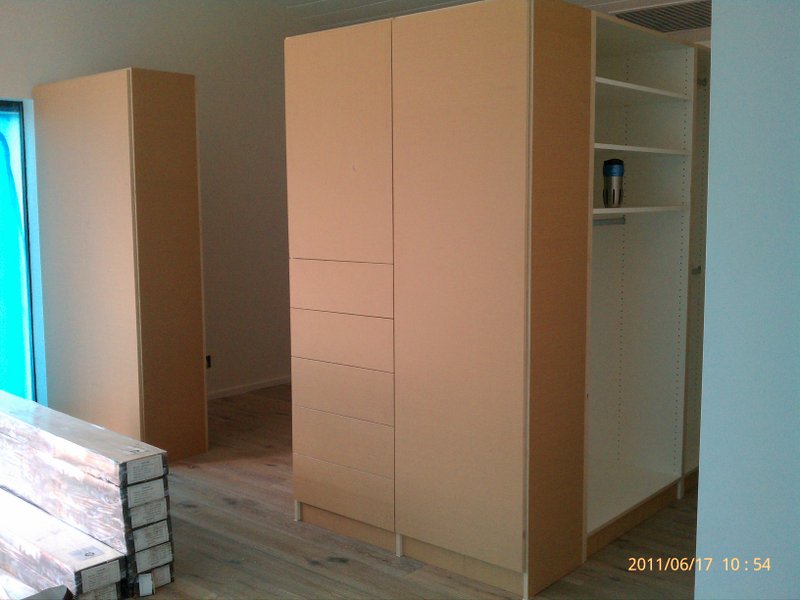 Wardrobe wall deals divider